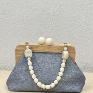 Τσάντα χειρός με Τζιν Ύφασμα και Ξύλινο Κούμπωμα