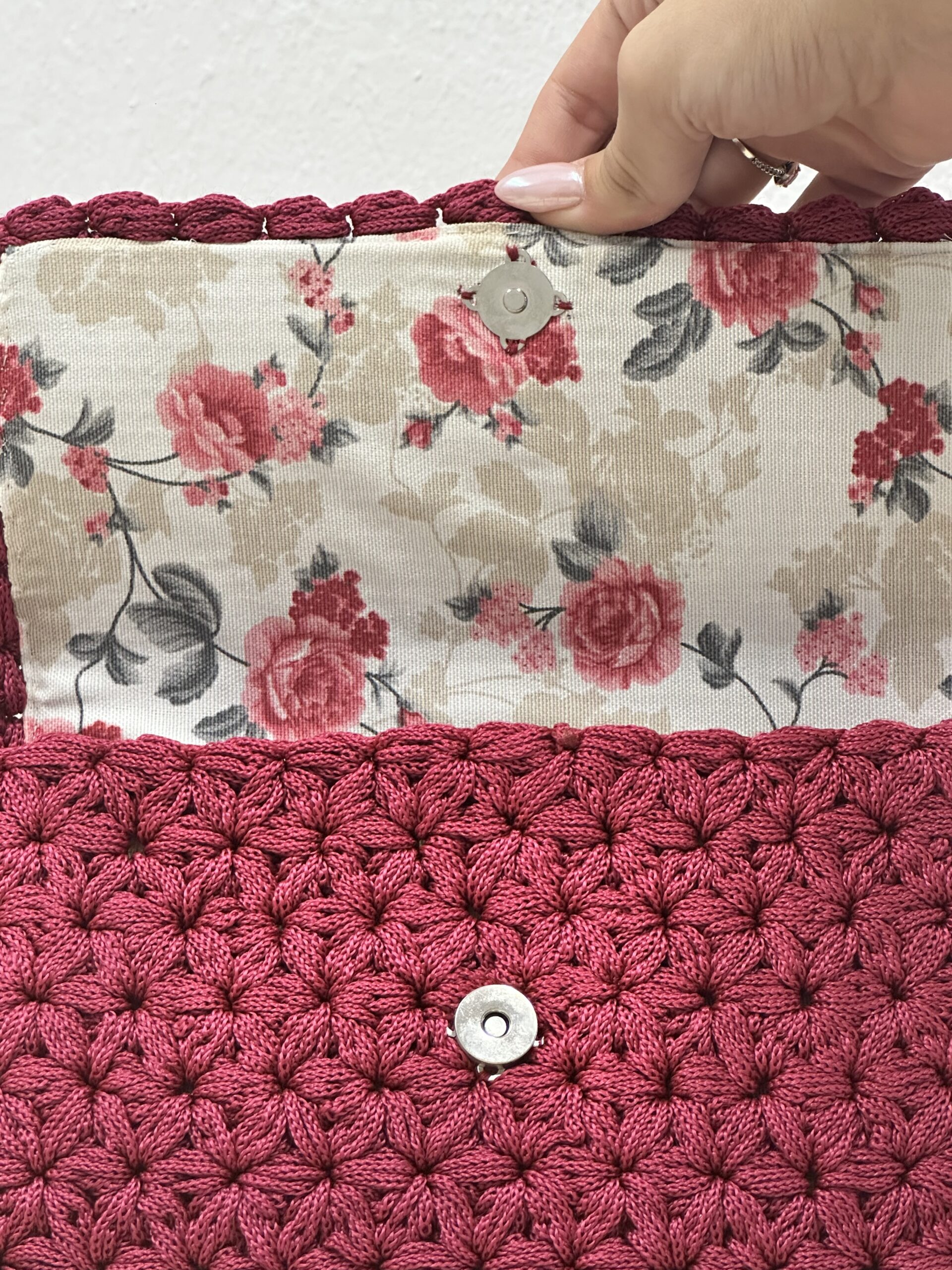 Χειροποίητη Πλεκτή Τσάντα Ώμου Μπορντό με Αλυσίδα - Image 5