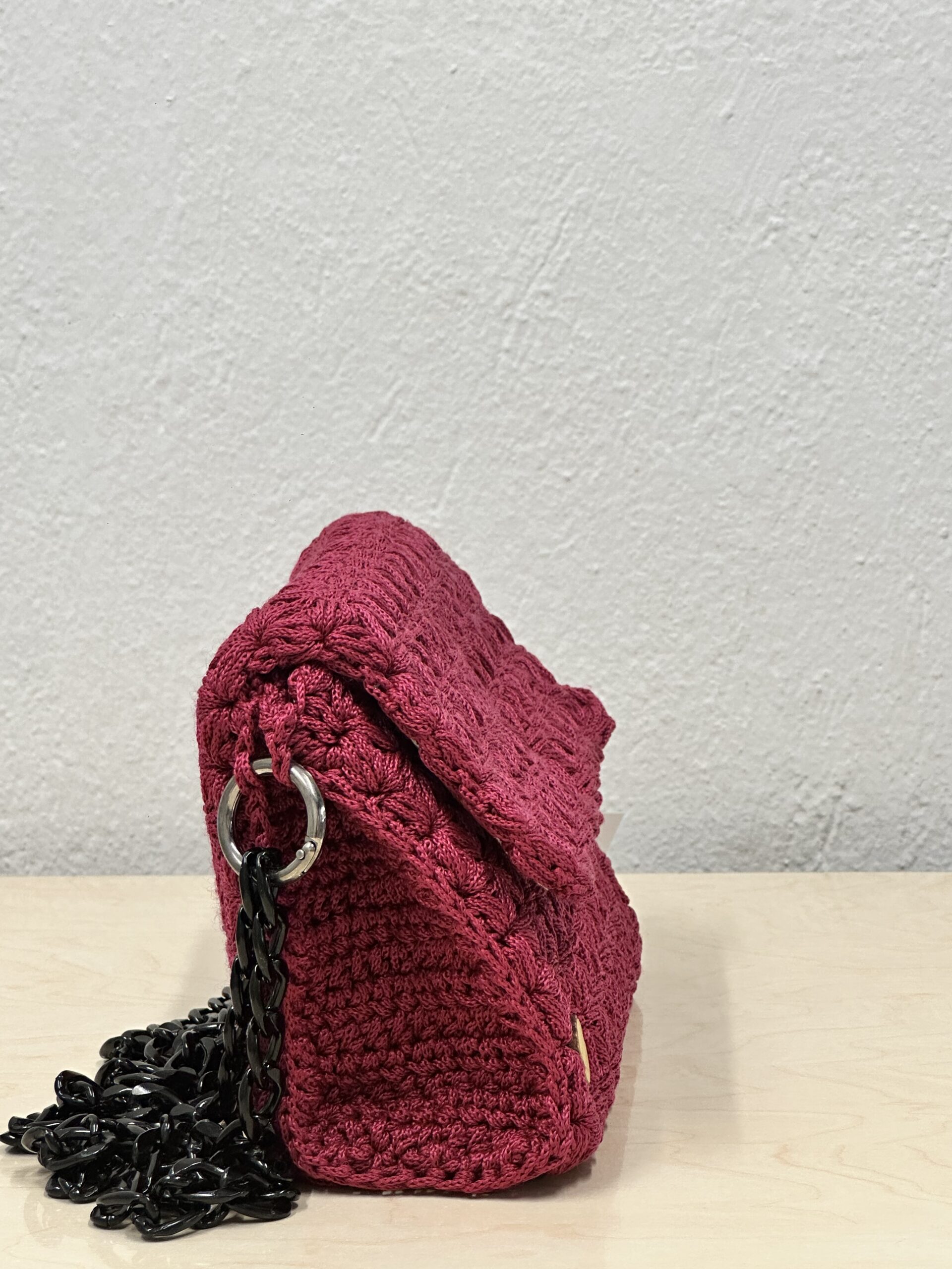 Χειροποίητη Πλεκτή Τσάντα Ώμου Μπορντό με Αλυσίδα - Image 4