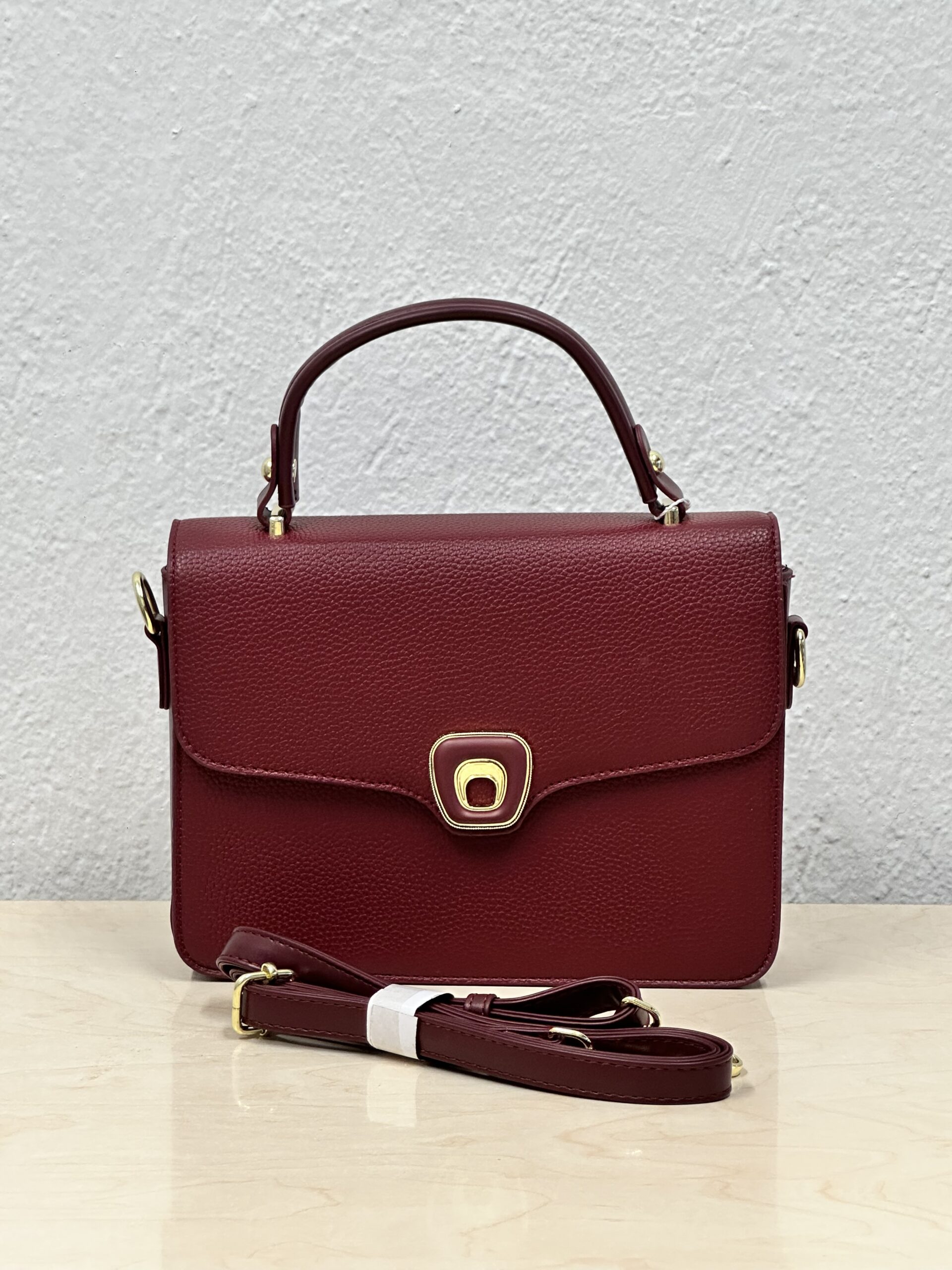 Μπορντό Τσάντα Χειρός με Καπάκι - Image 4