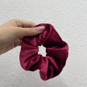Βελούδινο Scrunchie Μπορντό (Μεσαίο Μέγεθος)