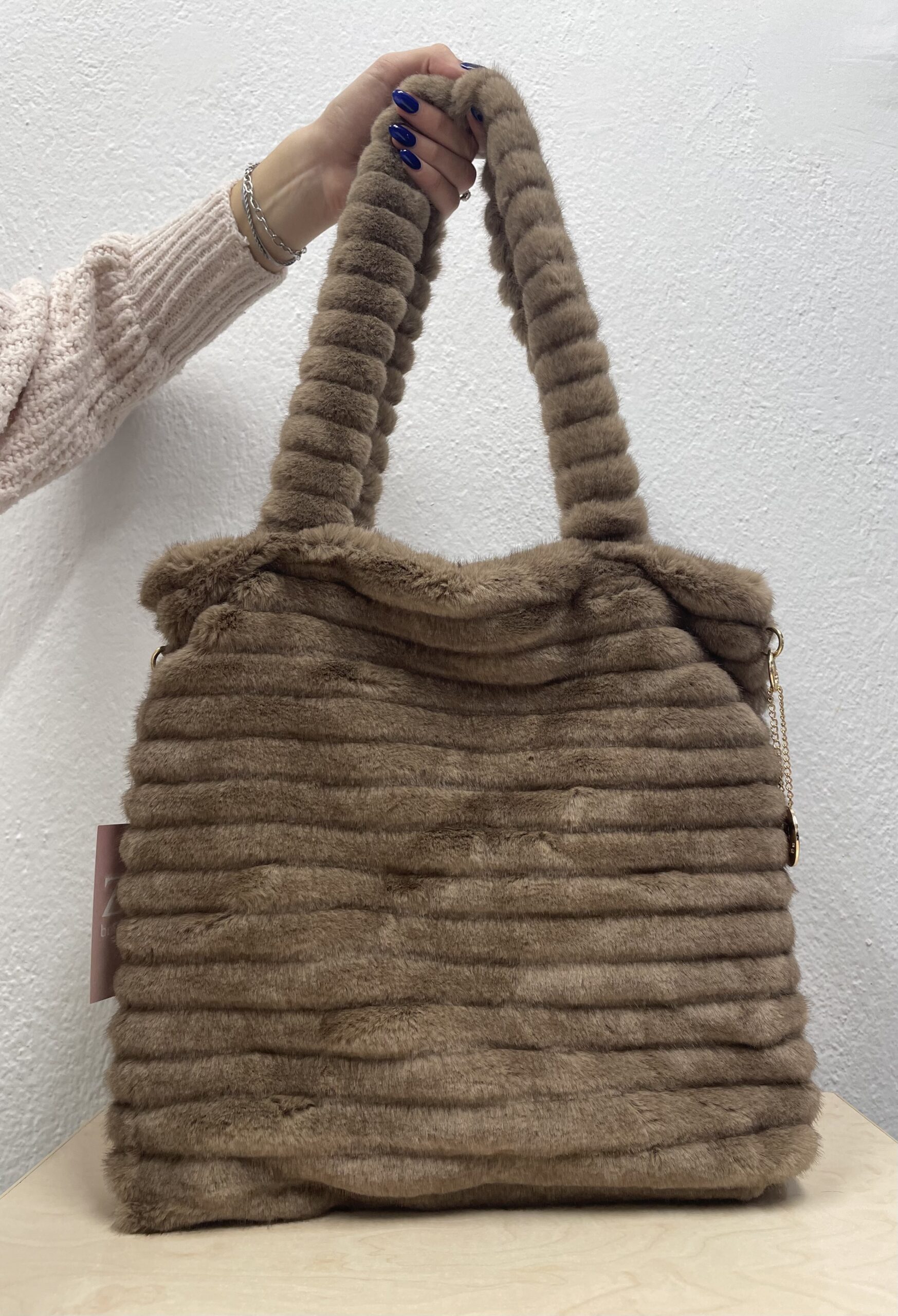 Γούνινη τσάντα καφέ tote bag