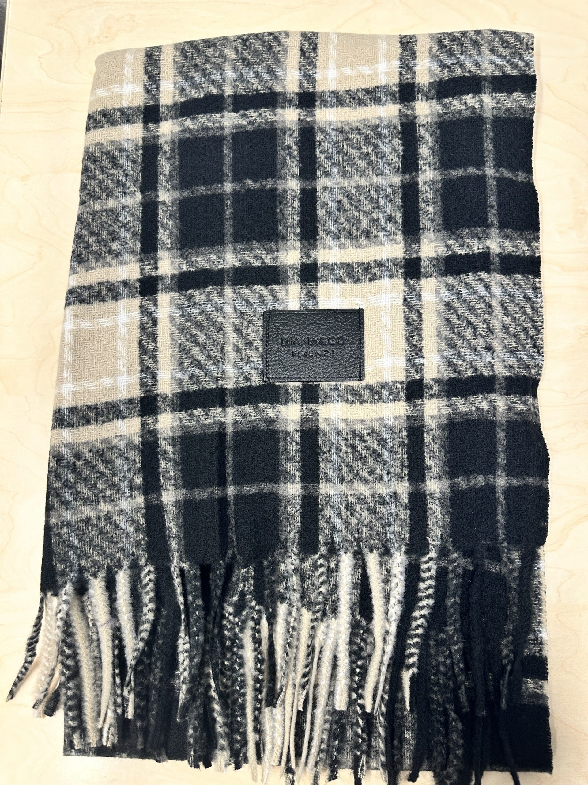 Πασμίνα Μαύρο Μπεζ Καρό