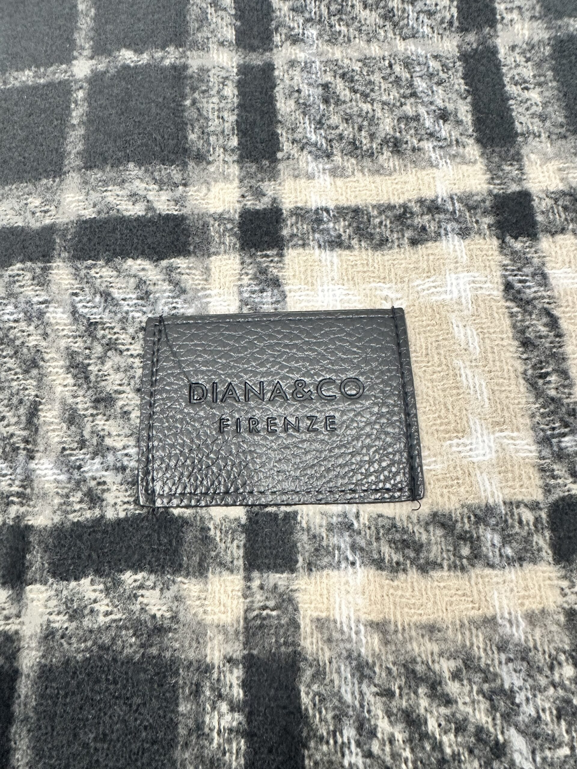 Πασμίνα Μαύρο Μπεζ Καρό - Image 2