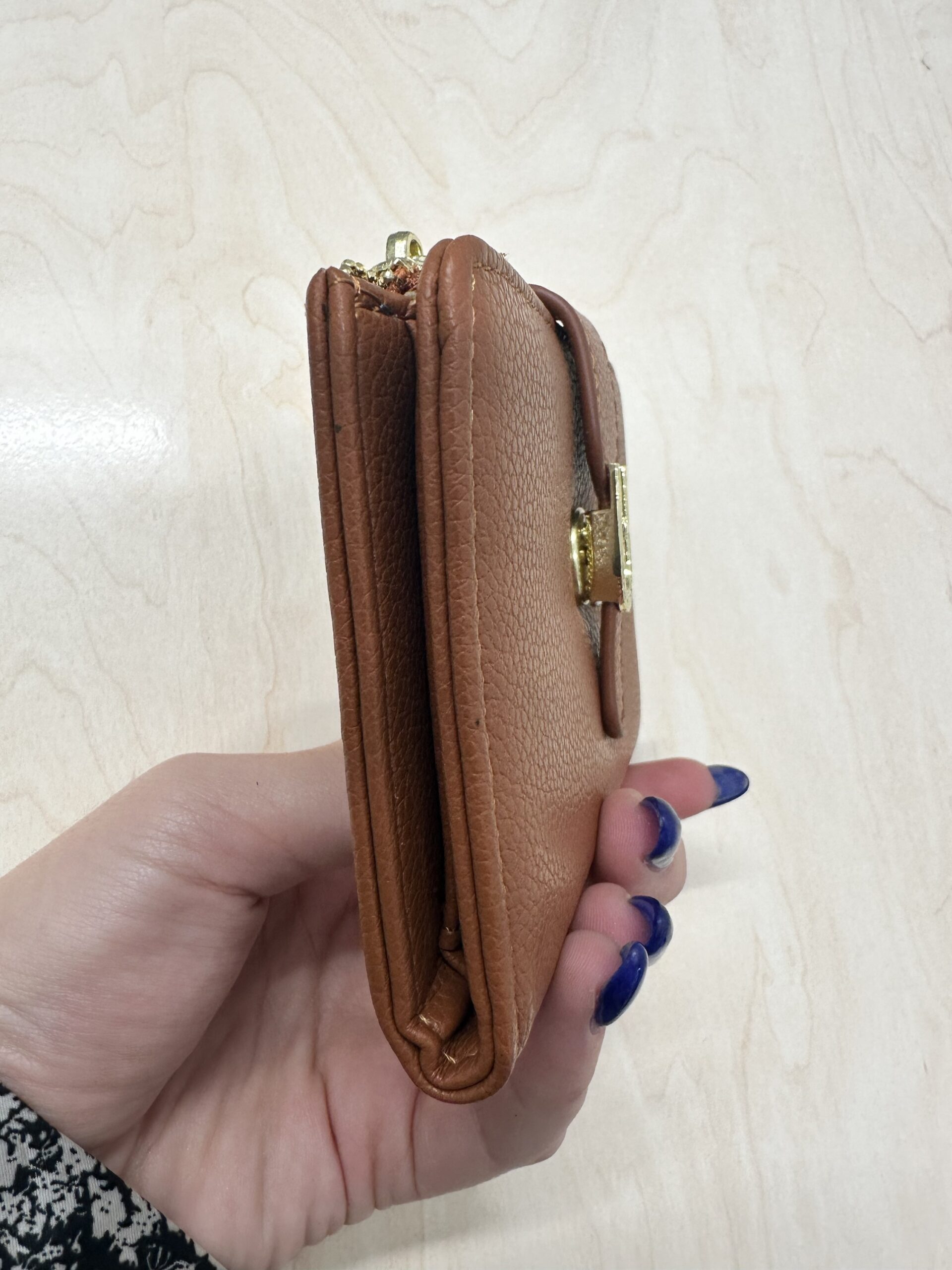 Γυναικείο πορτοφόλι ταμπά - Image 2