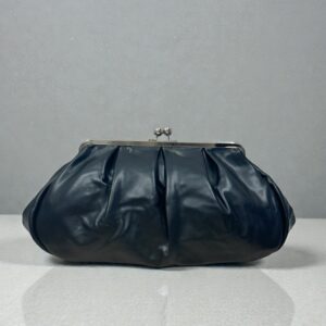 Maxi Clasp Bag Black